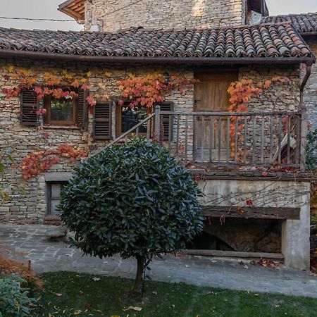 Number 10 Locanda B&B Belvedere Langhe Bagian luar foto