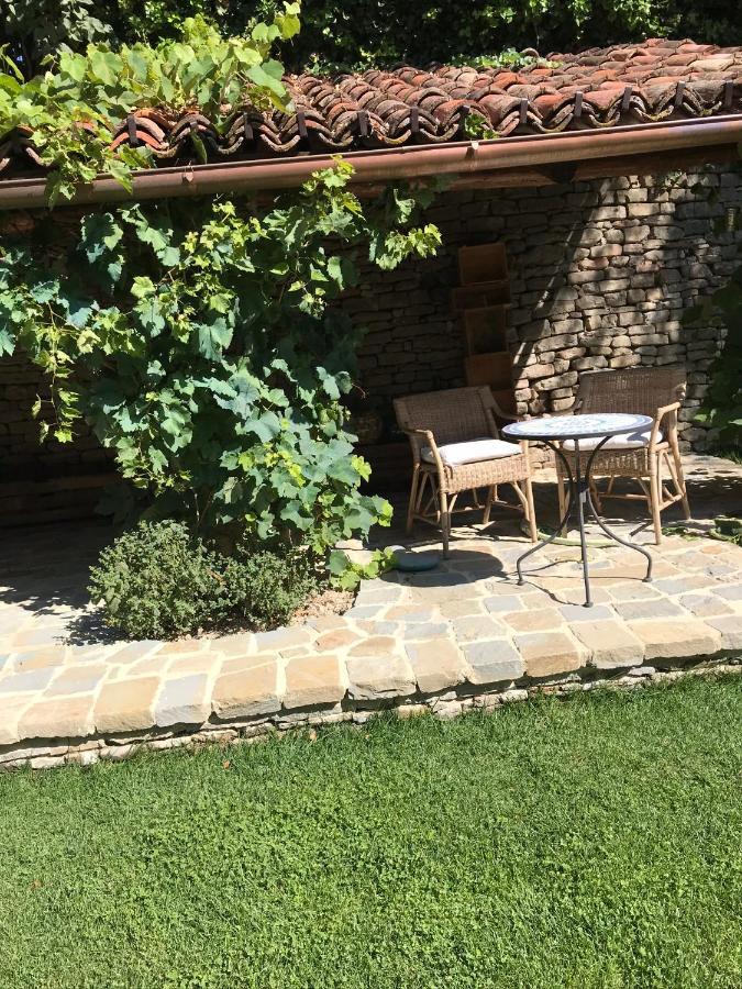 Number 10 Locanda B&B Belvedere Langhe Bagian luar foto
