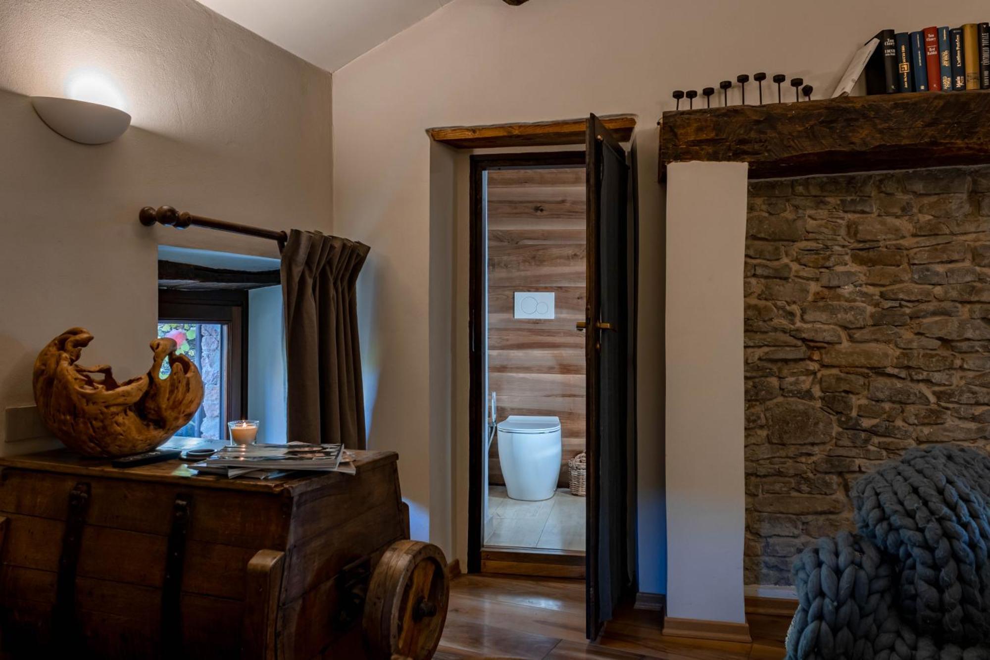 Number 10 Locanda B&B Belvedere Langhe Bagian luar foto