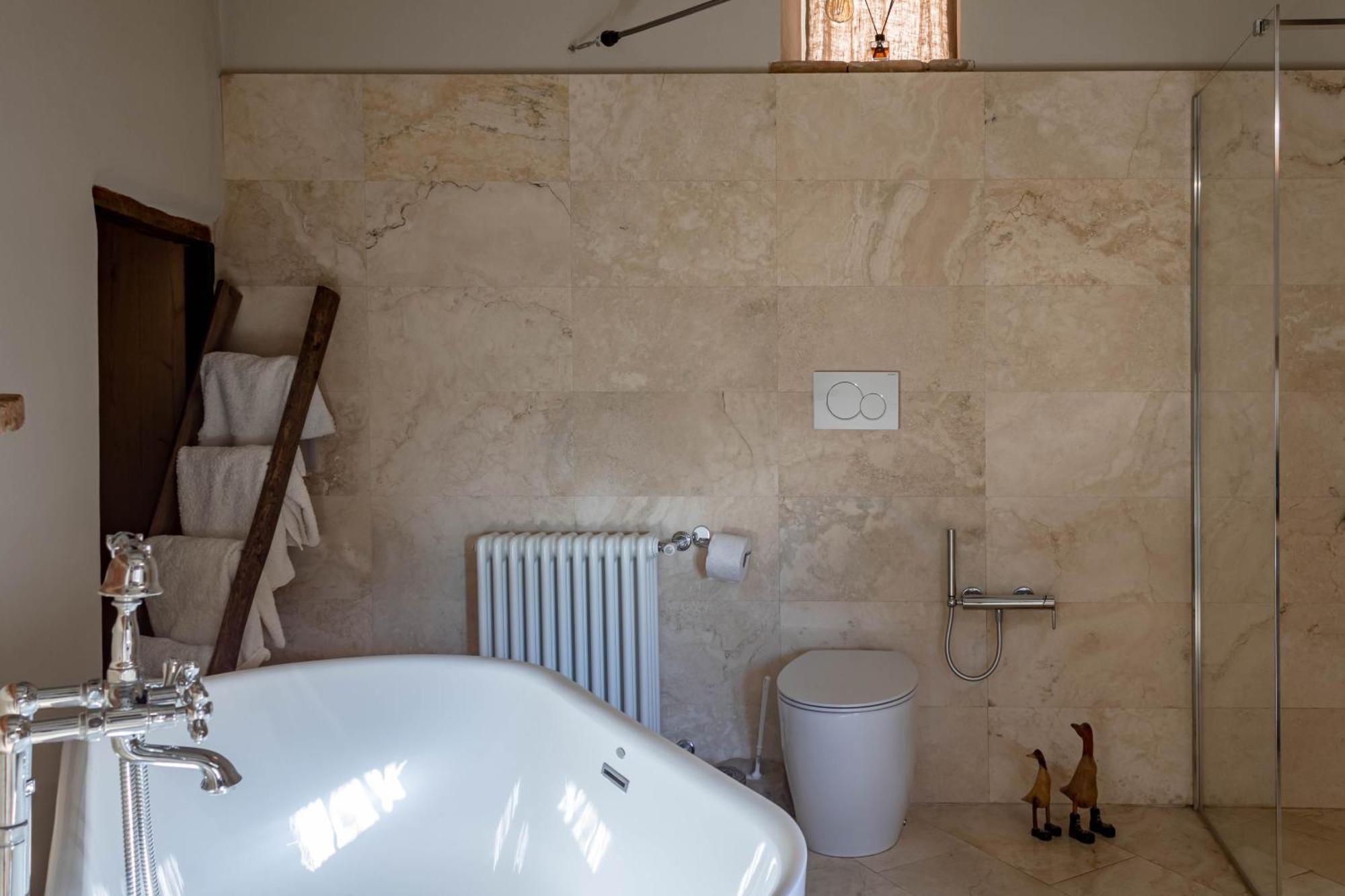 Number 10 Locanda B&B Belvedere Langhe Bagian luar foto